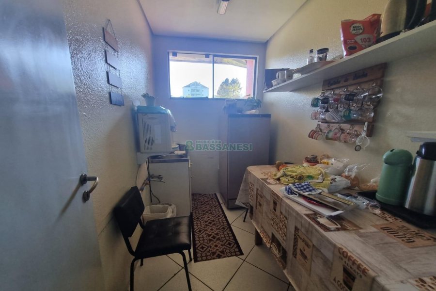 Predio com 2500m², 23 vagas, no bairro Lourdes em Caxias do Sul para Alugar