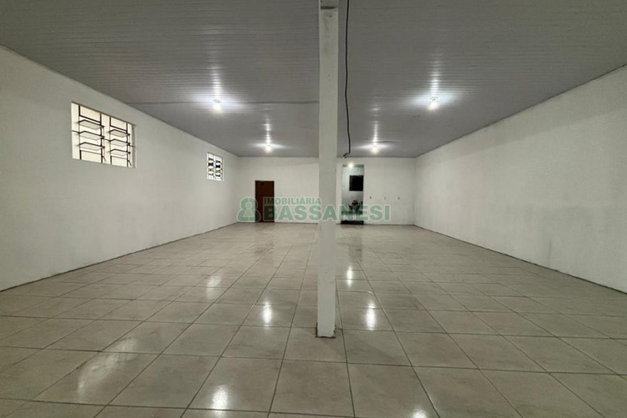 Loja com 154m², no bairro Cidade Industrial em Caxias do Sul para Alugar