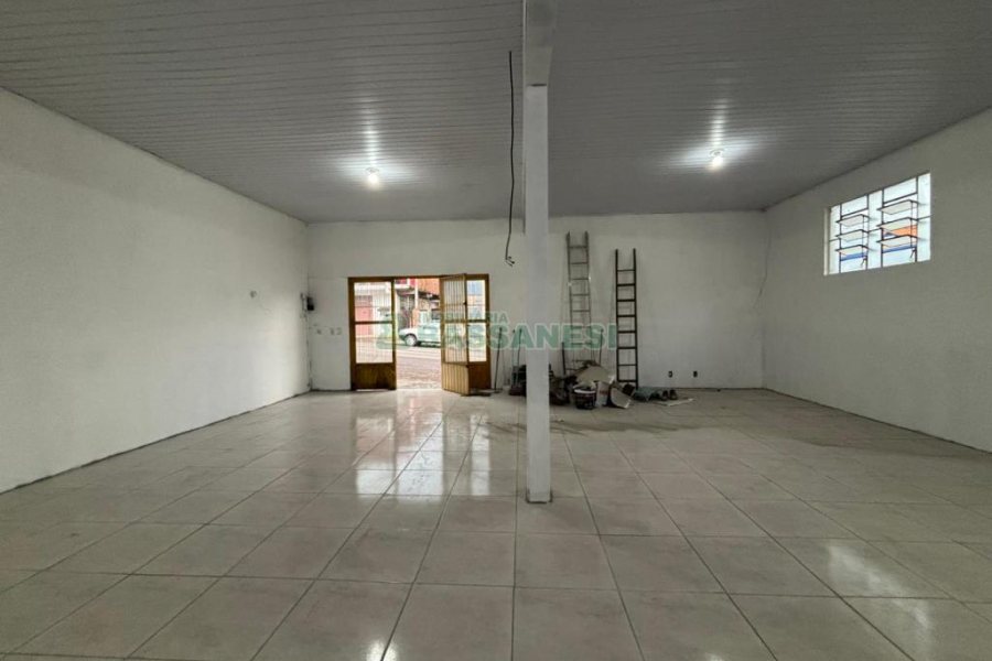 Loja com 154m², no bairro Cidade Industrial em Caxias do Sul para Alugar