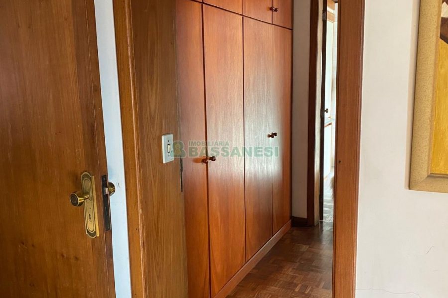 Apartamento com 237m², 3 dormitórios, 4 vagas, no bairro São Pelegrino em Caxias do Sul para Comprar
