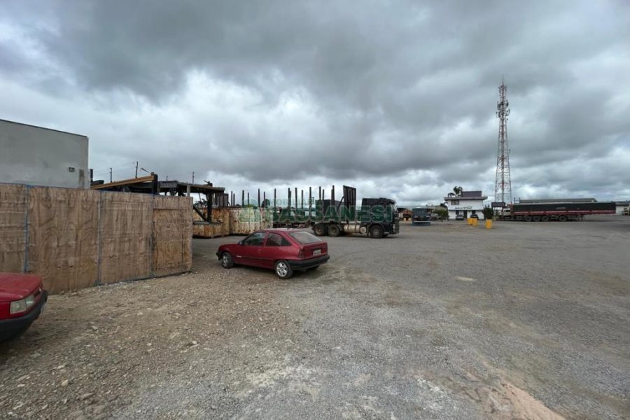 Loja com 480m², no bairro Santa Fé em Caxias do Sul para Alugar