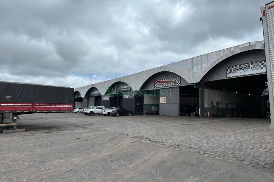 Loja com 480m², no bairro Santa Fé em Caxias do Sul para Alugar