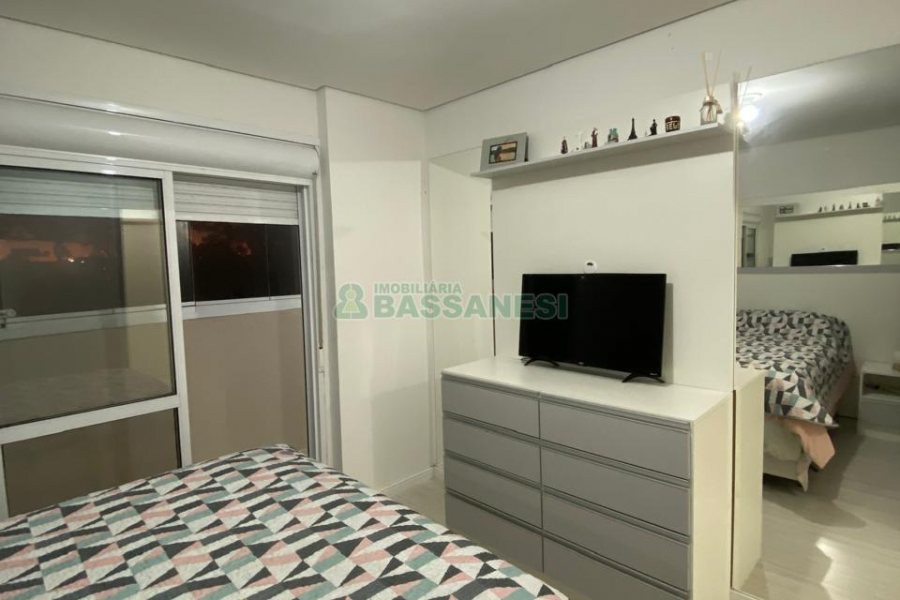 Apto Mobiliado com 56m², 2 dormitórios, 1 vaga, no bairro Pioneiro em Caxias do Sul para Alugar