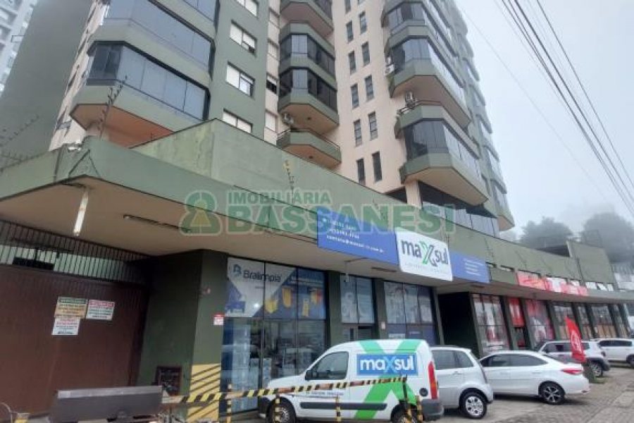 Apto Mobiliado com 125m², 3 dormitórios, 1 vaga, no bairro São Leopoldo em Caxias do Sul para Alugar