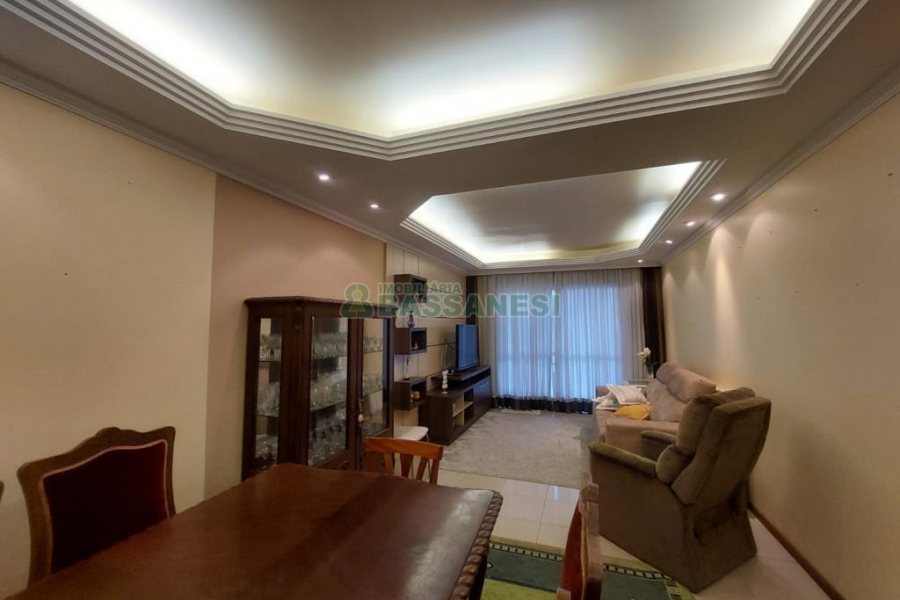 Apto Mobiliado com 125m², 3 dormitórios, 1 vaga, no bairro São Leopoldo em Caxias do Sul para Alugar