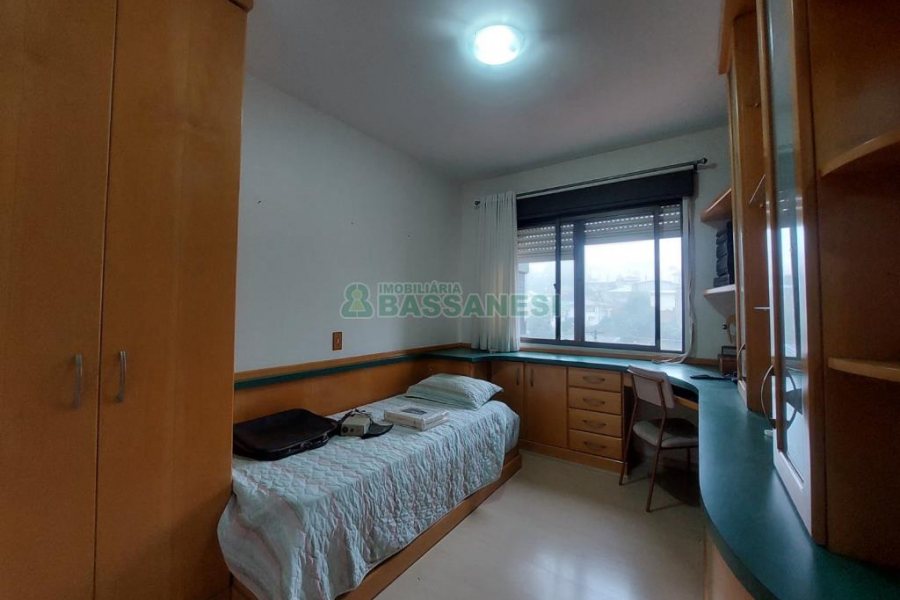 Apto Mobiliado com 125m², 3 dormitórios, 1 vaga, no bairro São Leopoldo em Caxias do Sul para Alugar