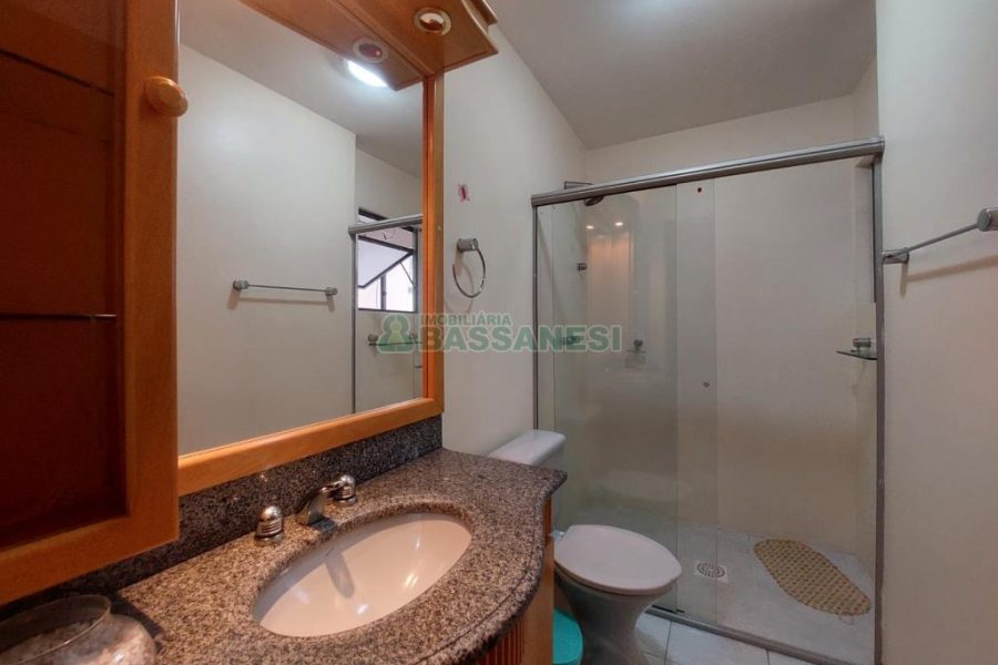 Apto Mobiliado com 125m², 3 dormitórios, 1 vaga, no bairro São Leopoldo em Caxias do Sul para Alugar