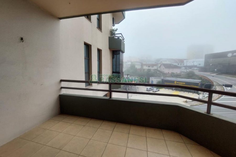 Apto Mobiliado com 125m², 3 dormitórios, 1 vaga, no bairro São Leopoldo em Caxias do Sul para Alugar