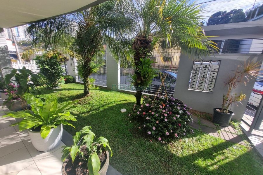 Apartamento com 71m², 2 dormitórios, 2 vagas, no bairro Petrópolis em Caxias do Sul para Alugar