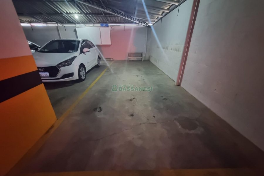 Apartamento com 71m², 2 dormitórios, 2 vagas, no bairro Petrópolis em Caxias do Sul para Alugar