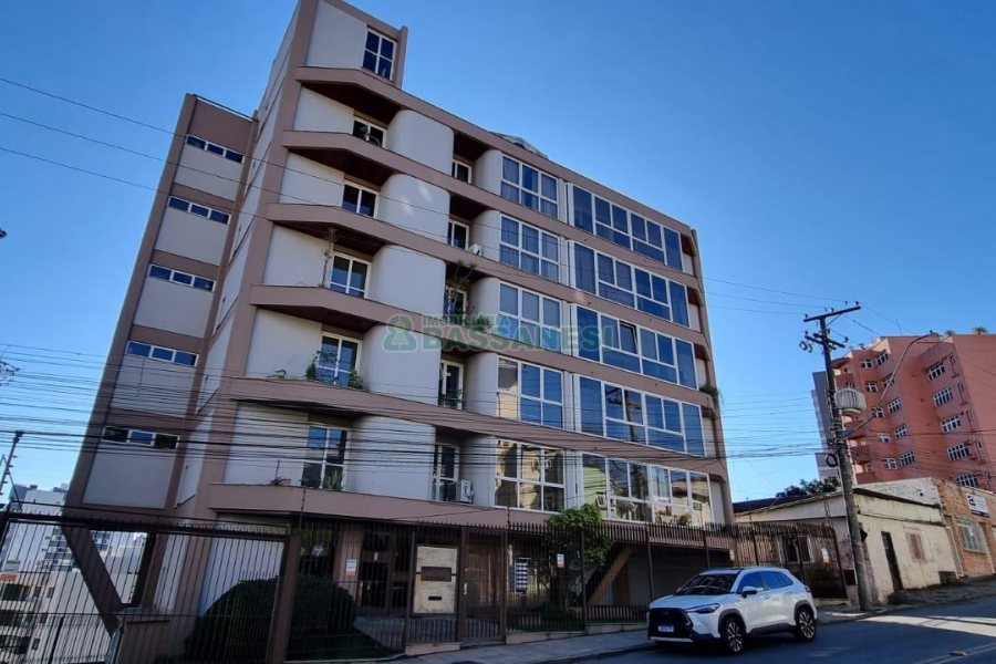 Apartamento com 299m², 3 dormitórios, 2 vagas, no bairro Centro em Caxias do Sul para Comprar