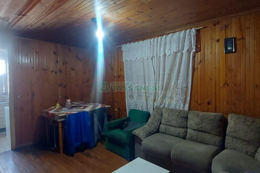 Casa com 70m², no bairro Santa Lúcia em Caxias do Sul para Comprar