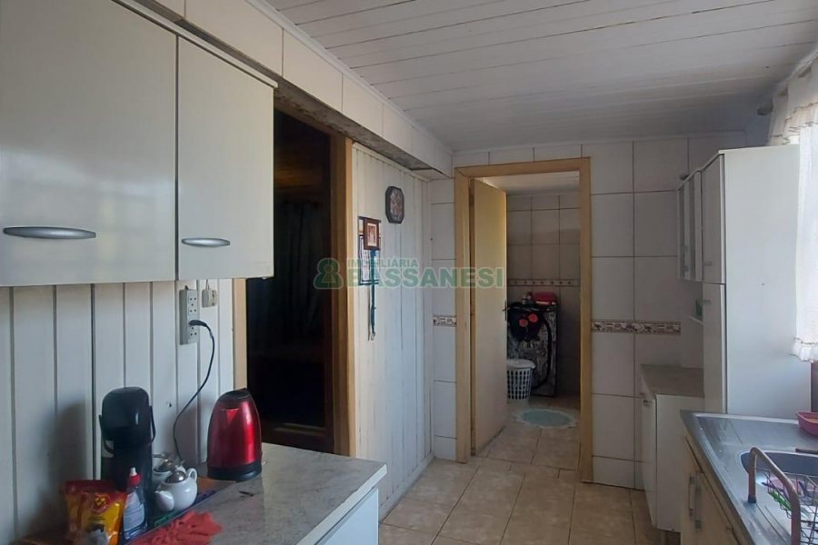 Casa com 70m², no bairro Santa Lúcia em Caxias do Sul para Comprar