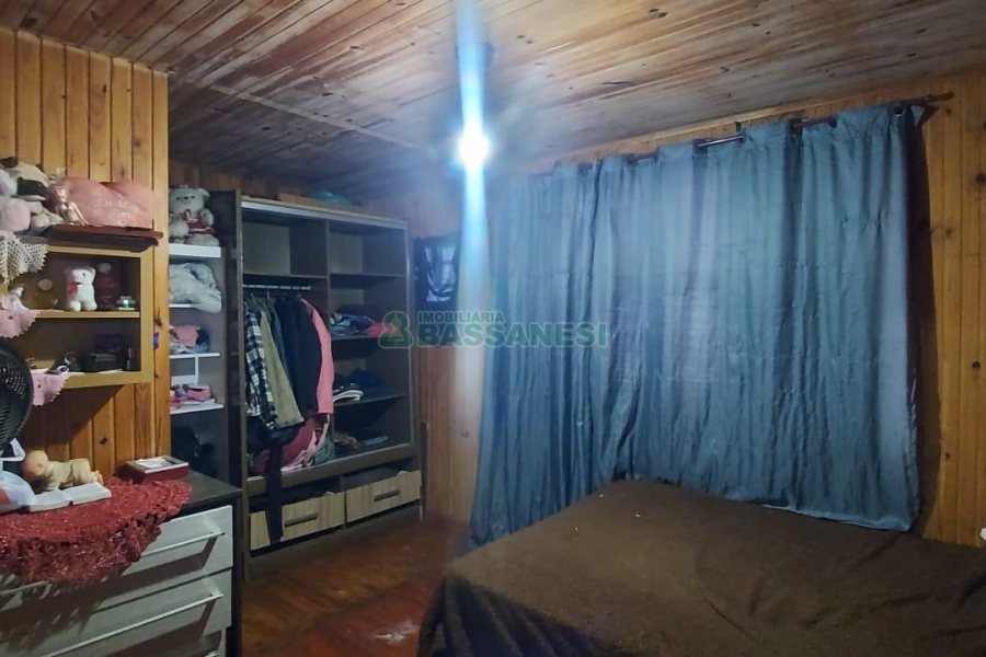 Casa com 70m², no bairro Santa Lúcia em Caxias do Sul para Comprar