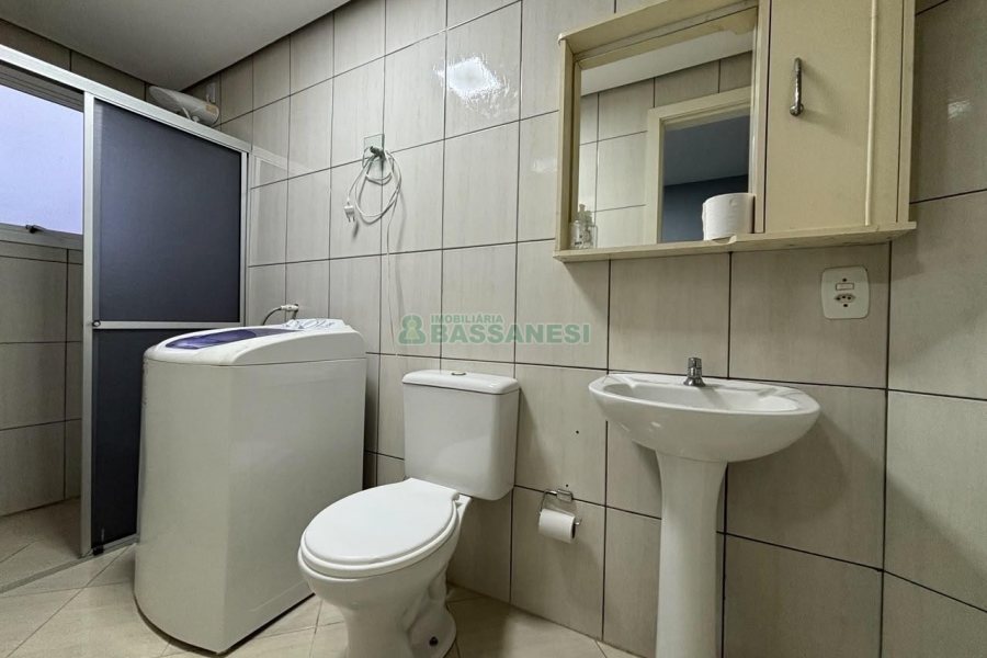 Apto Mobiliado com 40m², 1 dormitório, 1 vaga, no bairro Presidente Vargas em Caxias do Sul para Alugar