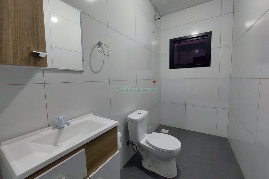 Pavilhão com 495m², no bairro São Gotardo em Flores da Cunha para Alugar