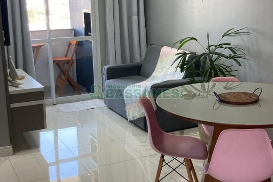 Apartamento com 53m², 2 dormitórios, 1 vaga, no bairro Colina Sorriso em Caxias do Sul para Comprar