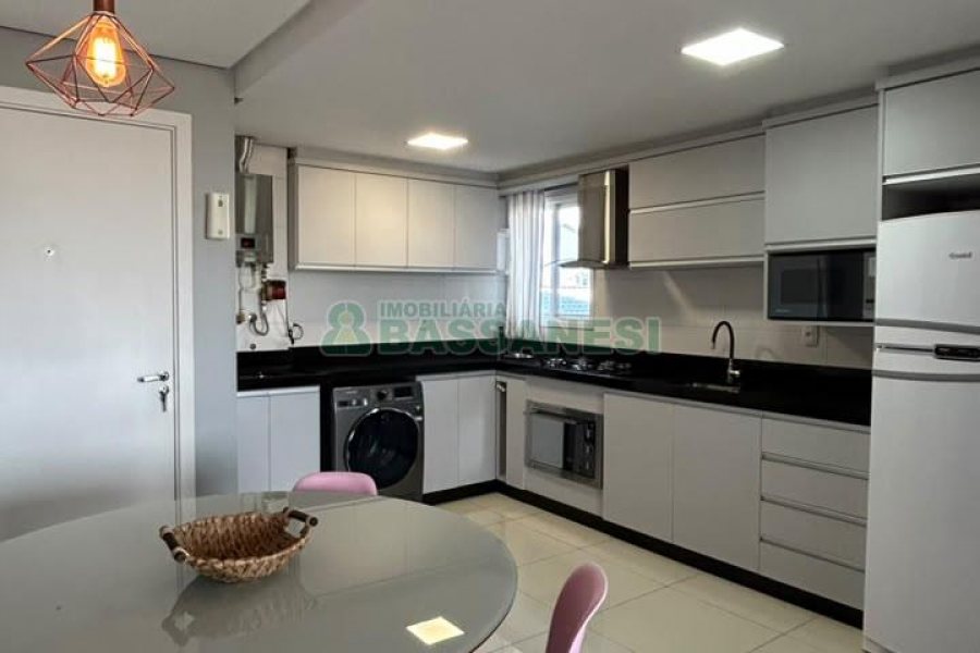 Apartamento com 53m², 2 dormitórios, 1 vaga, no bairro Colina Sorriso em Caxias do Sul para Comprar
