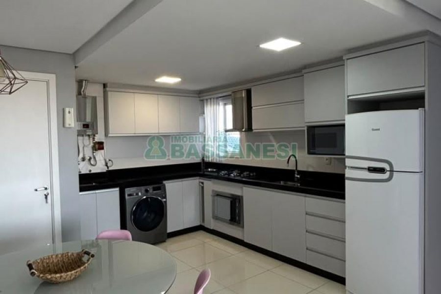 Apartamento com 53m², 2 dormitórios, 1 vaga, no bairro Colina Sorriso em Caxias do Sul para Comprar