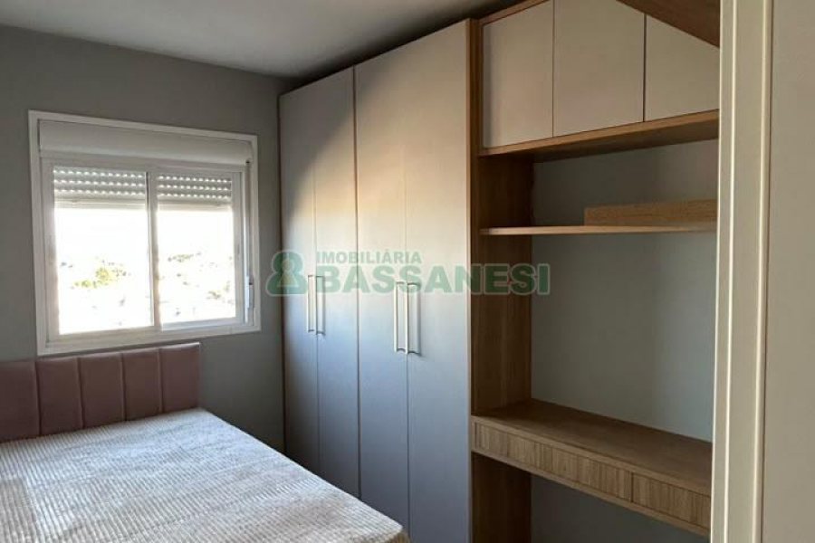 Apartamento com 53m², 2 dormitórios, 1 vaga, no bairro Colina Sorriso em Caxias do Sul para Comprar