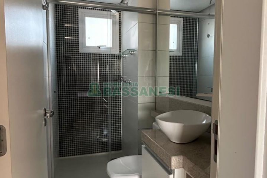 Apartamento com 53m², 2 dormitórios, 1 vaga, no bairro Colina Sorriso em Caxias do Sul para Comprar