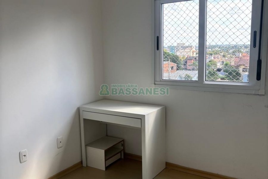 Apartamento com 58m², 2 dormitórios, 1 vaga, no bairro Planalto em Caxias do Sul para Alugar