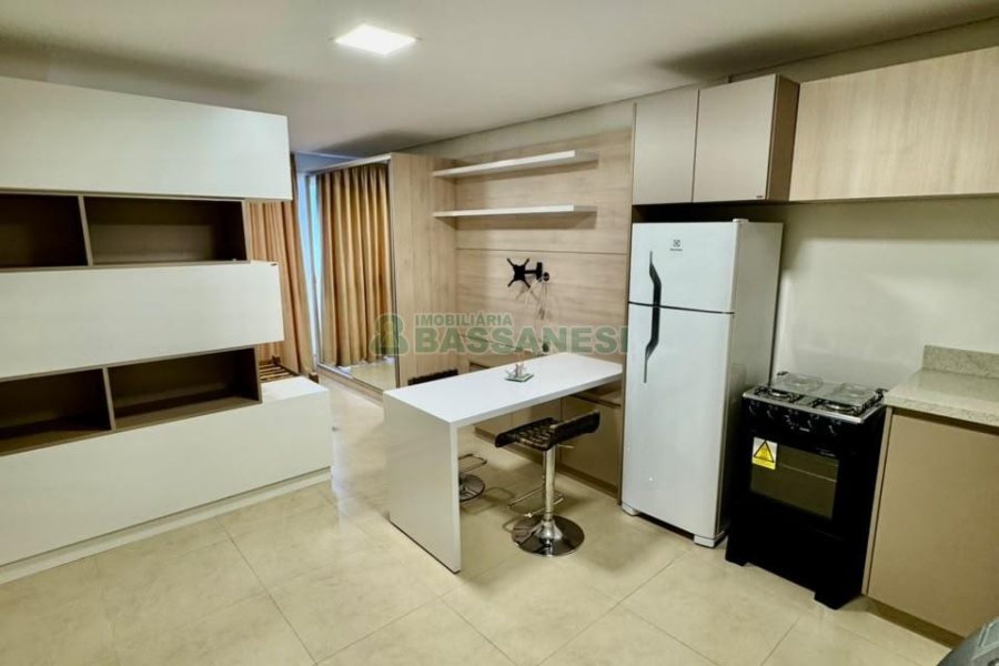 Apto Mobiliado com 41m², 1 dormitório, no bairro Petrópolis em Caxias do Sul para Alugar