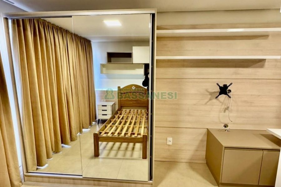 Apto Mobiliado com 41m², 1 dormitório, no bairro Petrópolis em Caxias do Sul para Alugar
