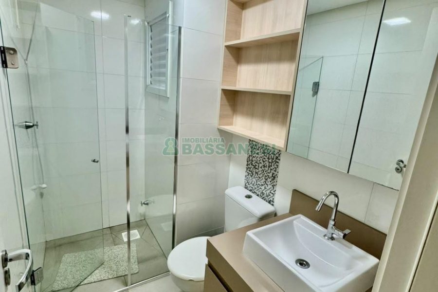Apto Mobiliado com 41m², 1 dormitório, no bairro Petrópolis em Caxias do Sul para Alugar