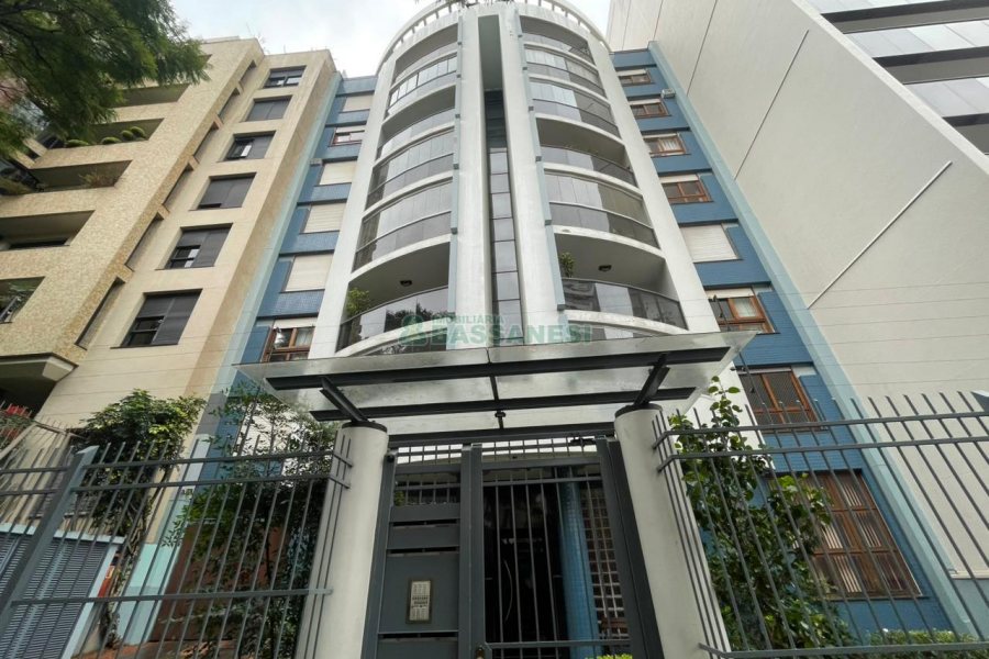 Apartamento com 217m², 3 dormitórios, 3 vagas, no bairro Exposição em Caxias do Sul para Comprar