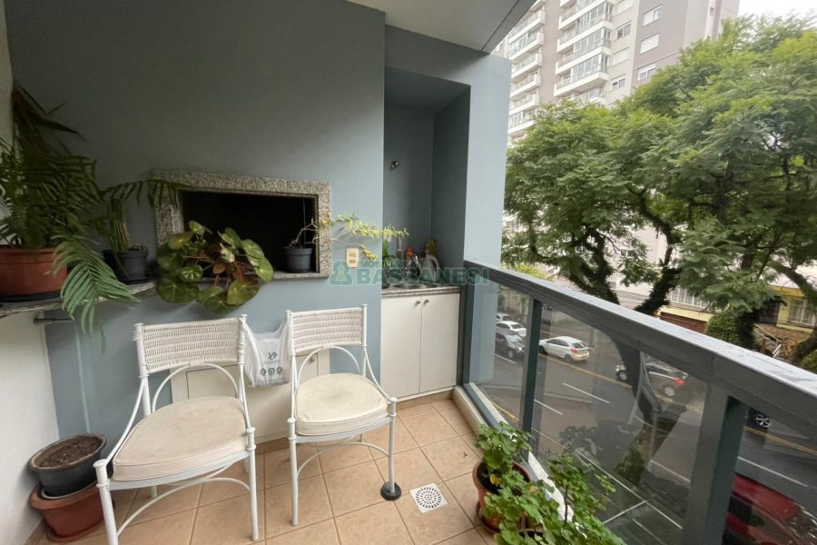 Apartamento com 217m², 3 dormitórios, 3 vagas, no bairro Exposição em Caxias do Sul para Comprar