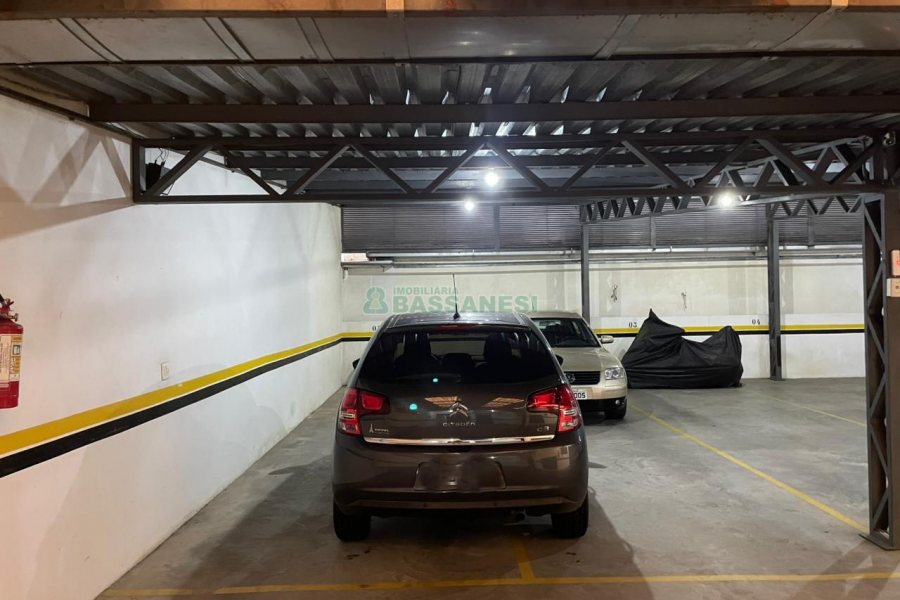 Apartamento com 217m², 3 dormitórios, 3 vagas, no bairro Exposição em Caxias do Sul para Comprar