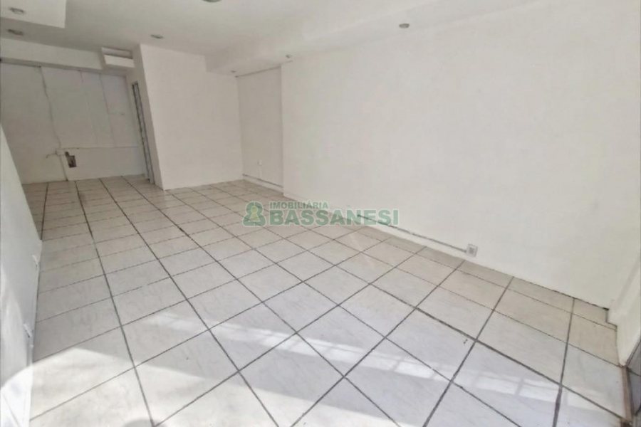 Loja com 40m², no bairro Centro em Caxias do Sul para Alugar