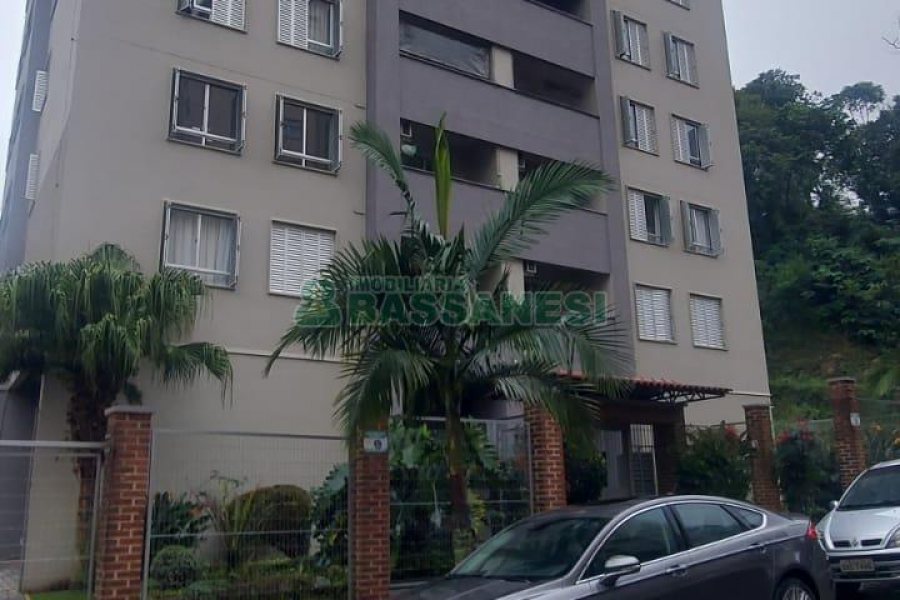Apartamento com 85m², 2 dormitórios, 1 vaga, no bairro Nossa Senhora de Lourdes em Caxias do Sul para Comprar