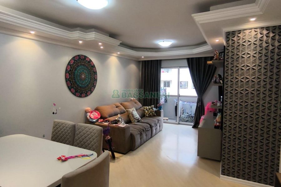 Apartamento com 85m², 2 dormitórios, 1 vaga, no bairro Nossa Senhora de Lourdes em Caxias do Sul para Comprar