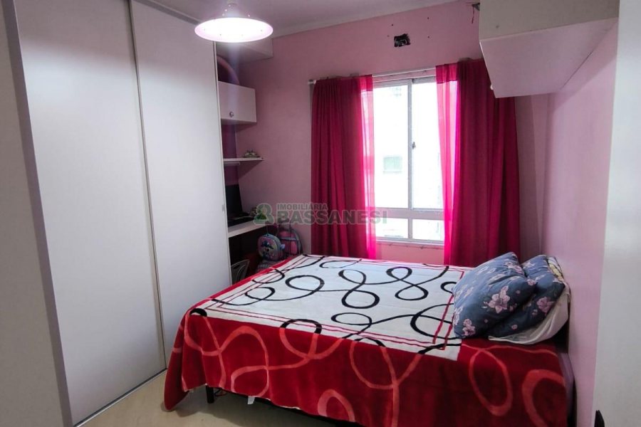 Apartamento com 85m², 2 dormitórios, 1 vaga, no bairro Nossa Senhora de Lourdes em Caxias do Sul para Comprar
