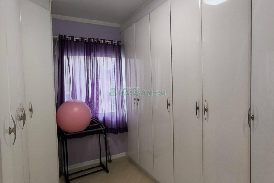 Apartamento com 85m², 2 dormitórios, 1 vaga, no bairro Nossa Senhora de Lourdes em Caxias do Sul para Comprar