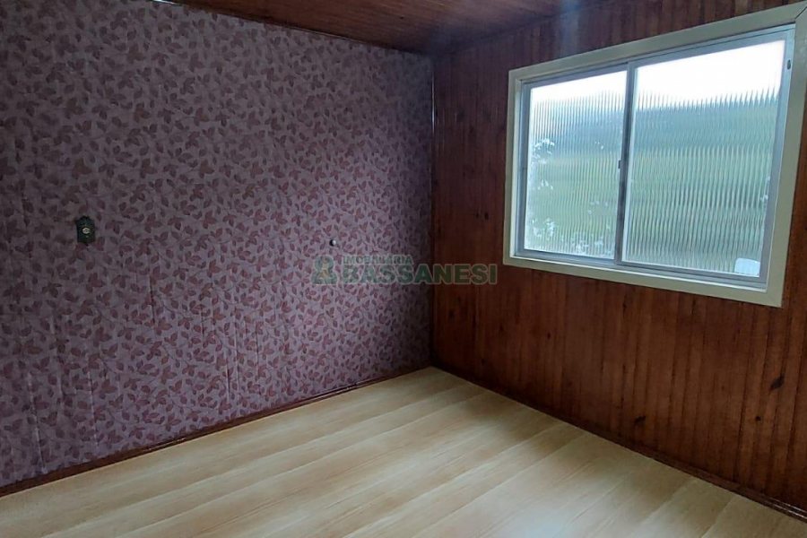 Casa com 195m², 3 dormitórios, 1 vaga, no bairro Jardim das Hortências em Caxias do Sul para Alugar