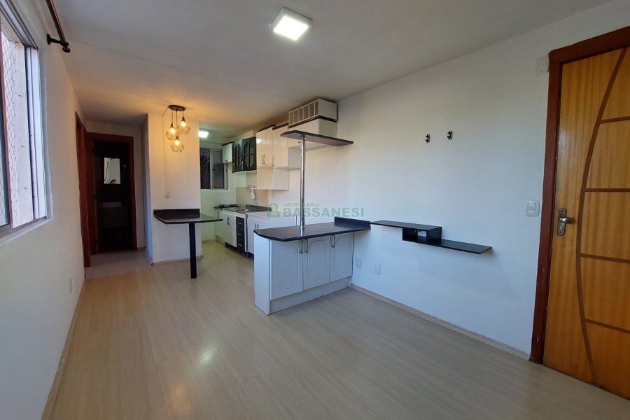 Apto Mobiliado com 45m², 2 dormitórios, no bairro Esplanada em Caxias do Sul para Alugar