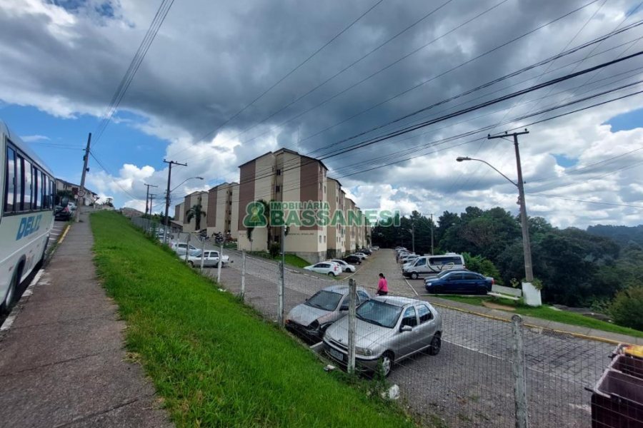Apto Mobiliado com 45m², 2 dormitórios, no bairro Esplanada em Caxias do Sul para Alugar