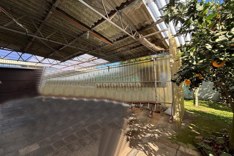 Casa Mobiliada com 190m², 3 dormitórios, 3 vagas, no bairro Cinqüentenário em Caxias do Sul para Alugar