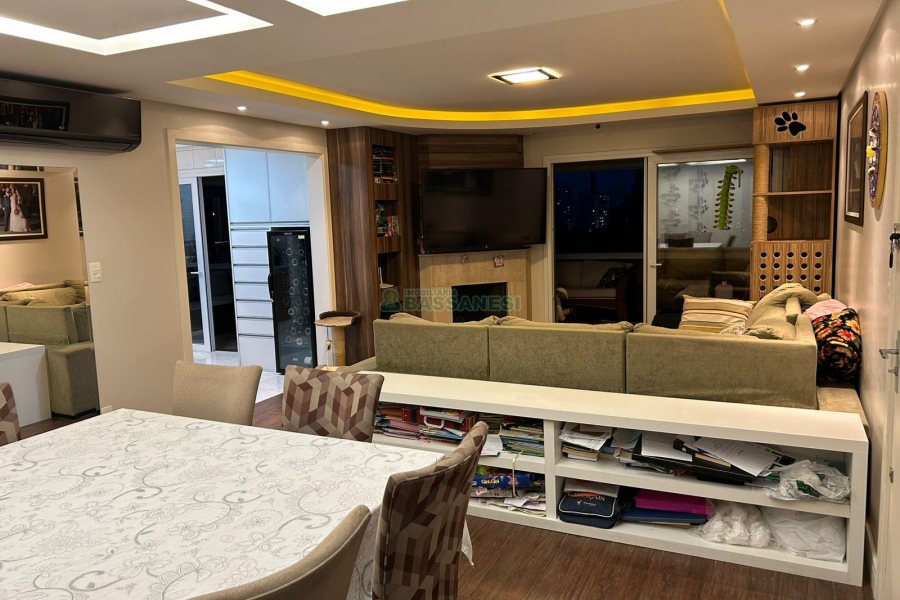 Apartamento com 160m², 3 dormitórios, 3 vagas, no bairro Jardim América em Caxias do Sul para Comprar