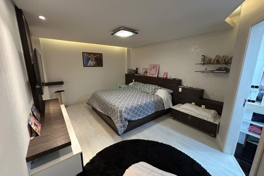 Apartamento com 160m², 3 dormitórios, 3 vagas, no bairro Jardim América em Caxias do Sul para Comprar