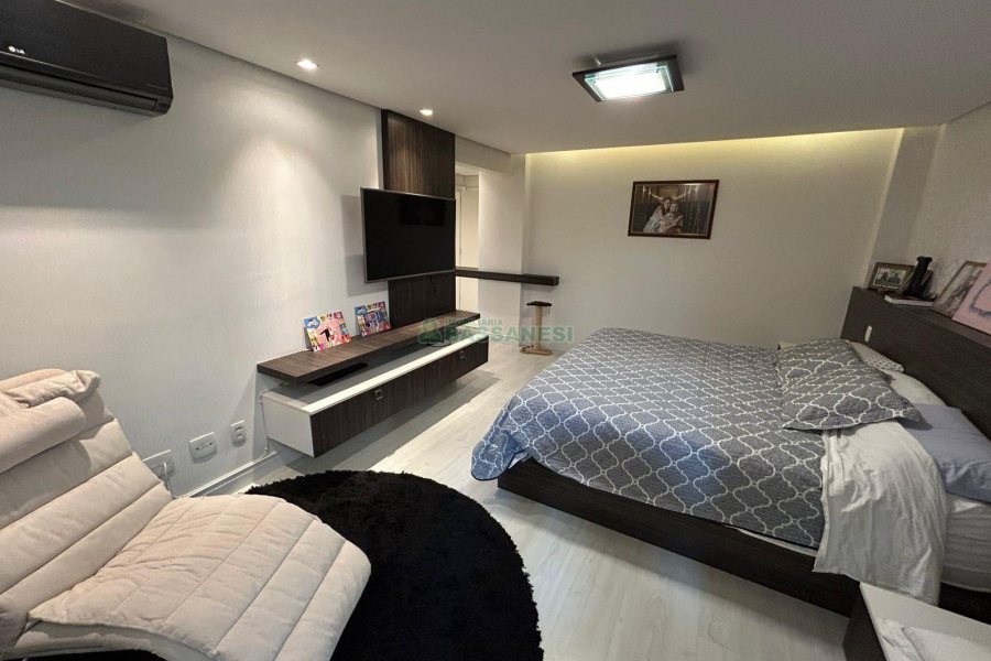 Apartamento com 160m², 3 dormitórios, 3 vagas, no bairro Jardim América em Caxias do Sul para Comprar
