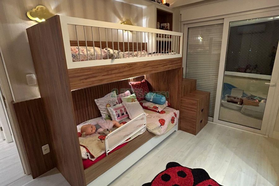 Apartamento com 160m², 3 dormitórios, 3 vagas, no bairro Jardim América em Caxias do Sul para Comprar
