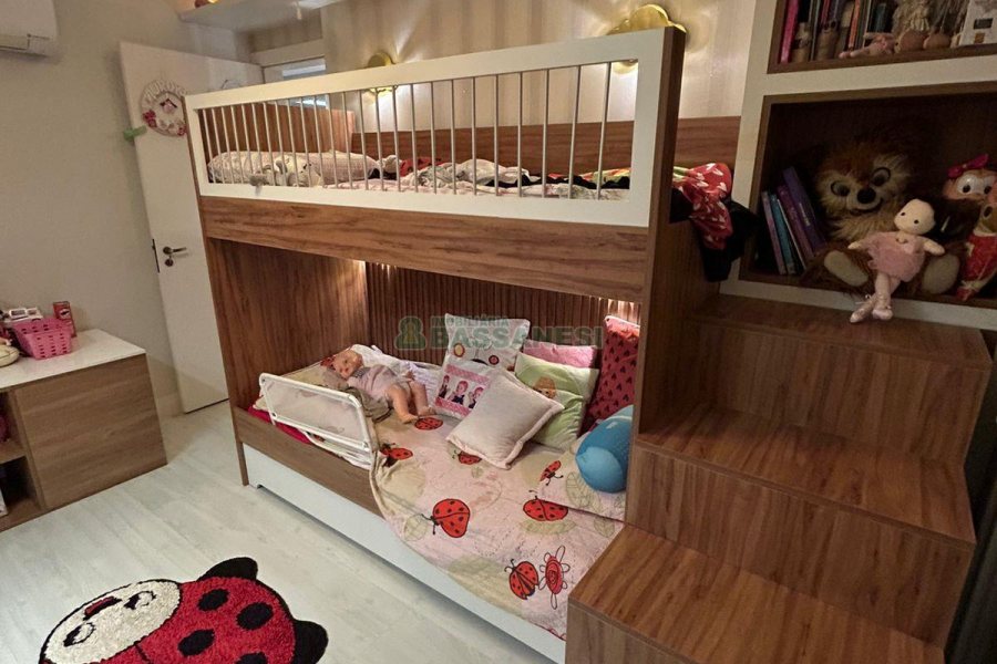 Apartamento com 160m², 3 dormitórios, 3 vagas, no bairro Jardim América em Caxias do Sul para Comprar
