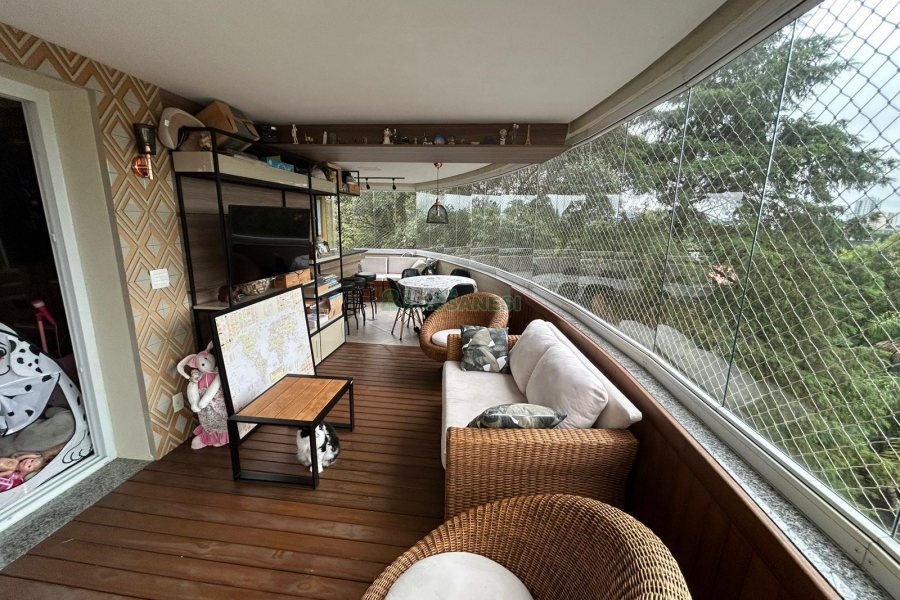 Apartamento com 160m², 3 dormitórios, 3 vagas, no bairro Jardim América em Caxias do Sul para Comprar