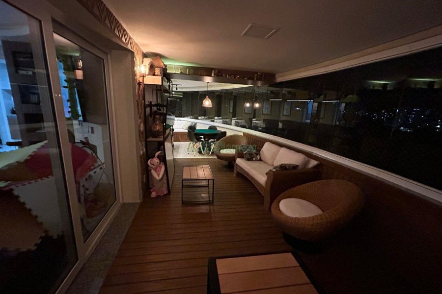 Apartamento com 160m², 3 dormitórios, 3 vagas, no bairro Jardim América em Caxias do Sul para Comprar