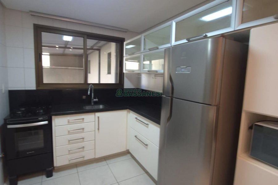 Apto Mobiliado com 95m², 2 dormitórios, 2 vagas, no bairro São Pelegrino em Caxias do Sul para Alugar