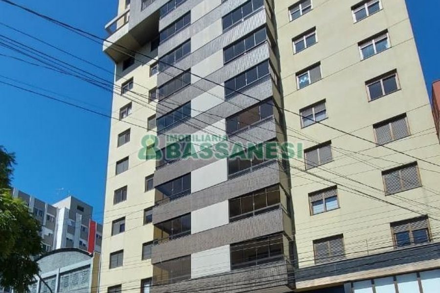 Apto Mobiliado com 95m², 2 dormitórios, 2 vagas, no bairro São Pelegrino em Caxias do Sul para Alugar